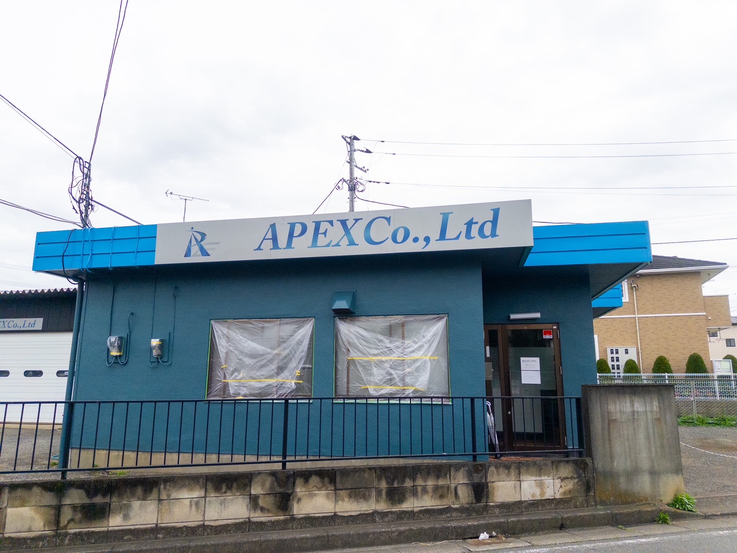 看板の取り付けが完了しました。（仮）